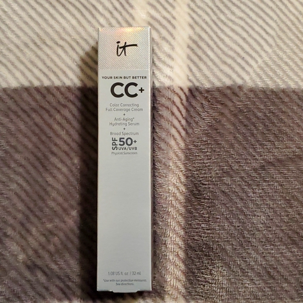 NEW IT Your Skin but Better CC+ (Light/Medium) Full Coverage Cream.  SPF 50+